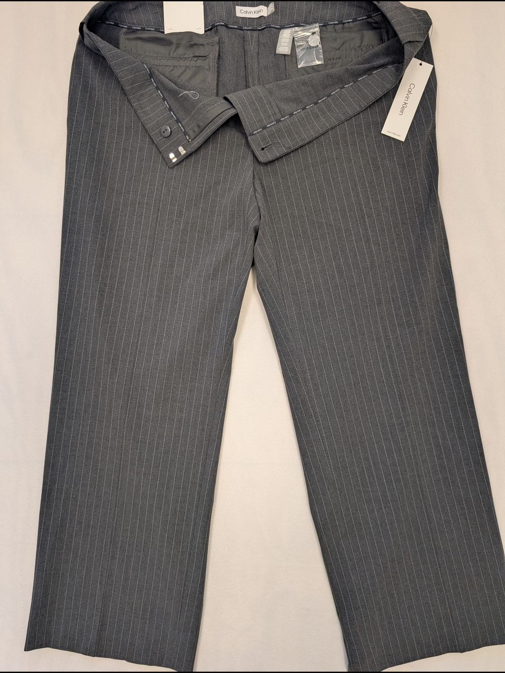 Calvin Klein Women's Gray Pinstripe Dress Pants 16w Straight Leg Trousers Car